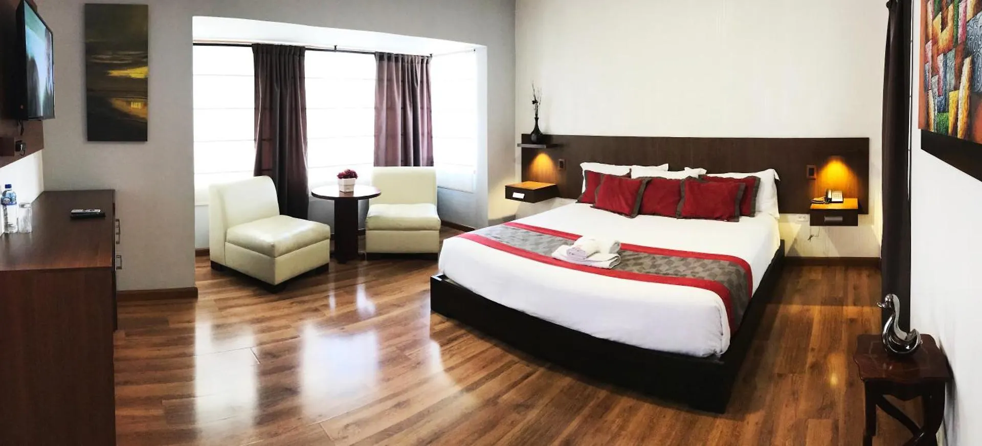 ***  Hotel Santiago de Compostella Suites Cuenca Ecuador