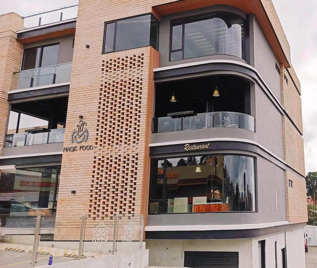 圣地亚哥德孔波斯特拉套房酒店 昆卡 酒店
