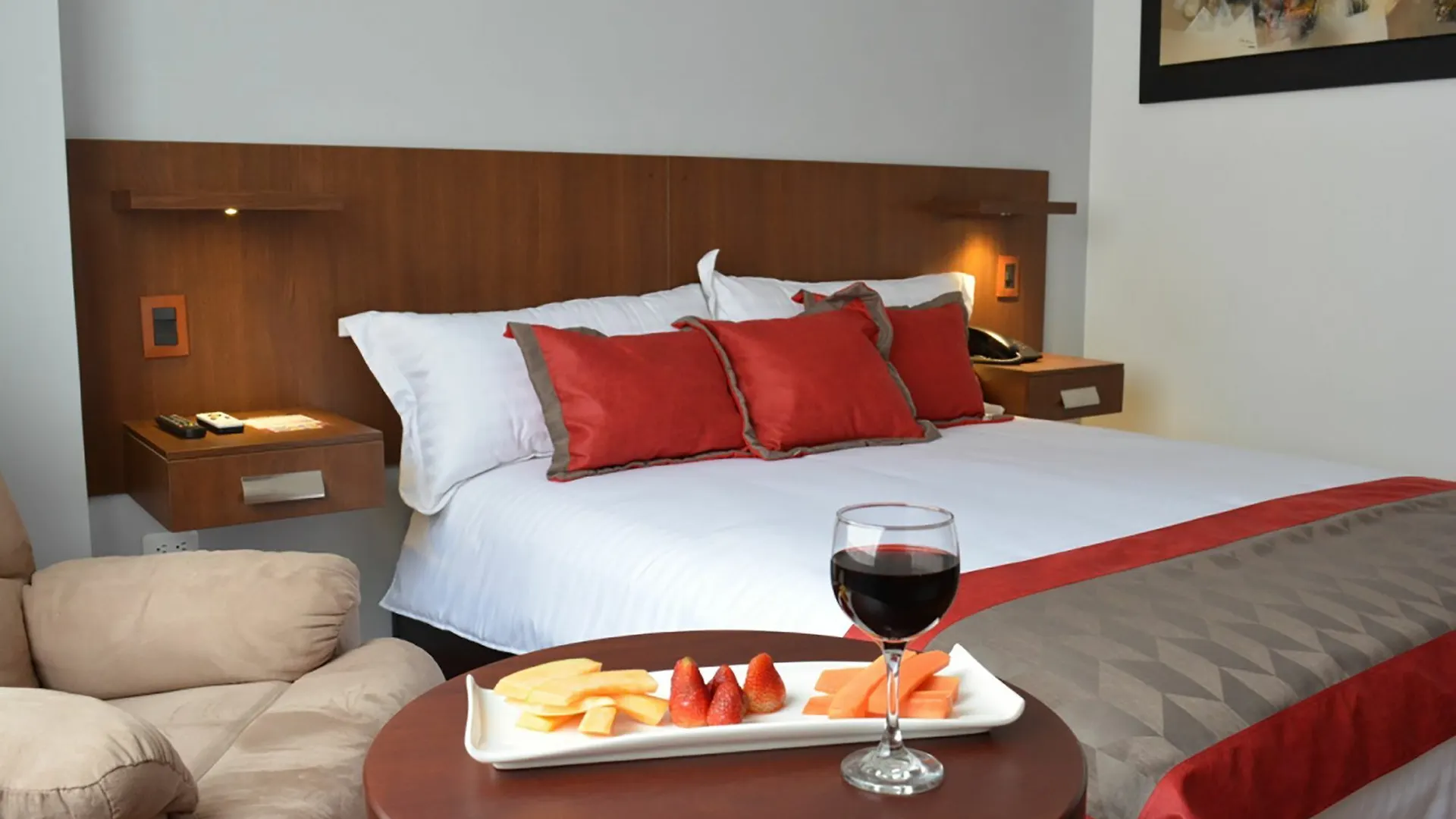 Hotel Santiago de Compostella Suites Cuenca Ecuador