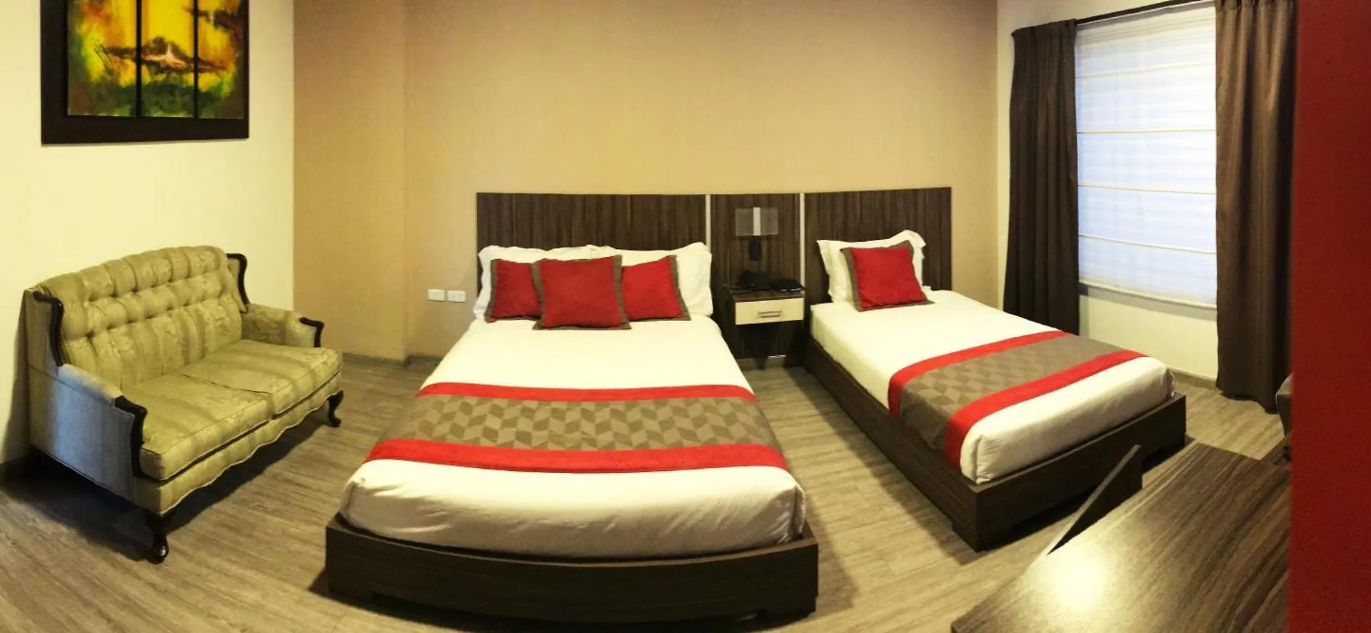 Hotel Santiago De Compostella Suites クエンカ