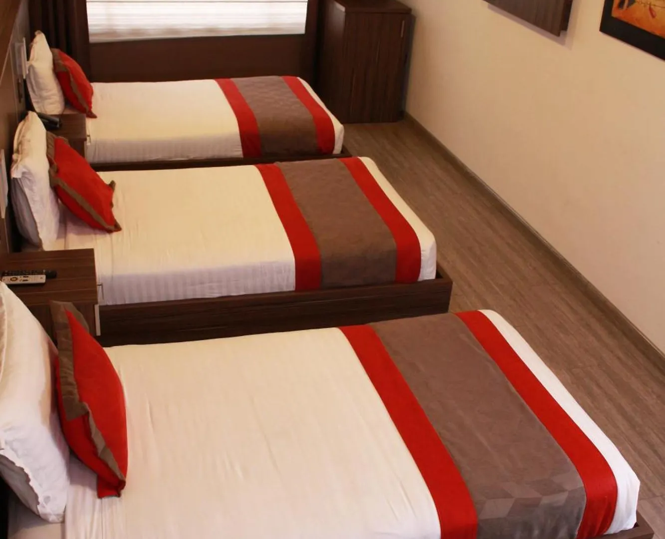 Hotel Santiago De Compostella Suites クエンカ 3*,  エクアドル