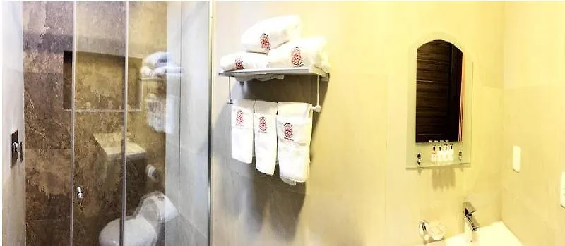 Hotel Santiago De Compostella Suites クエンカ エクアドル