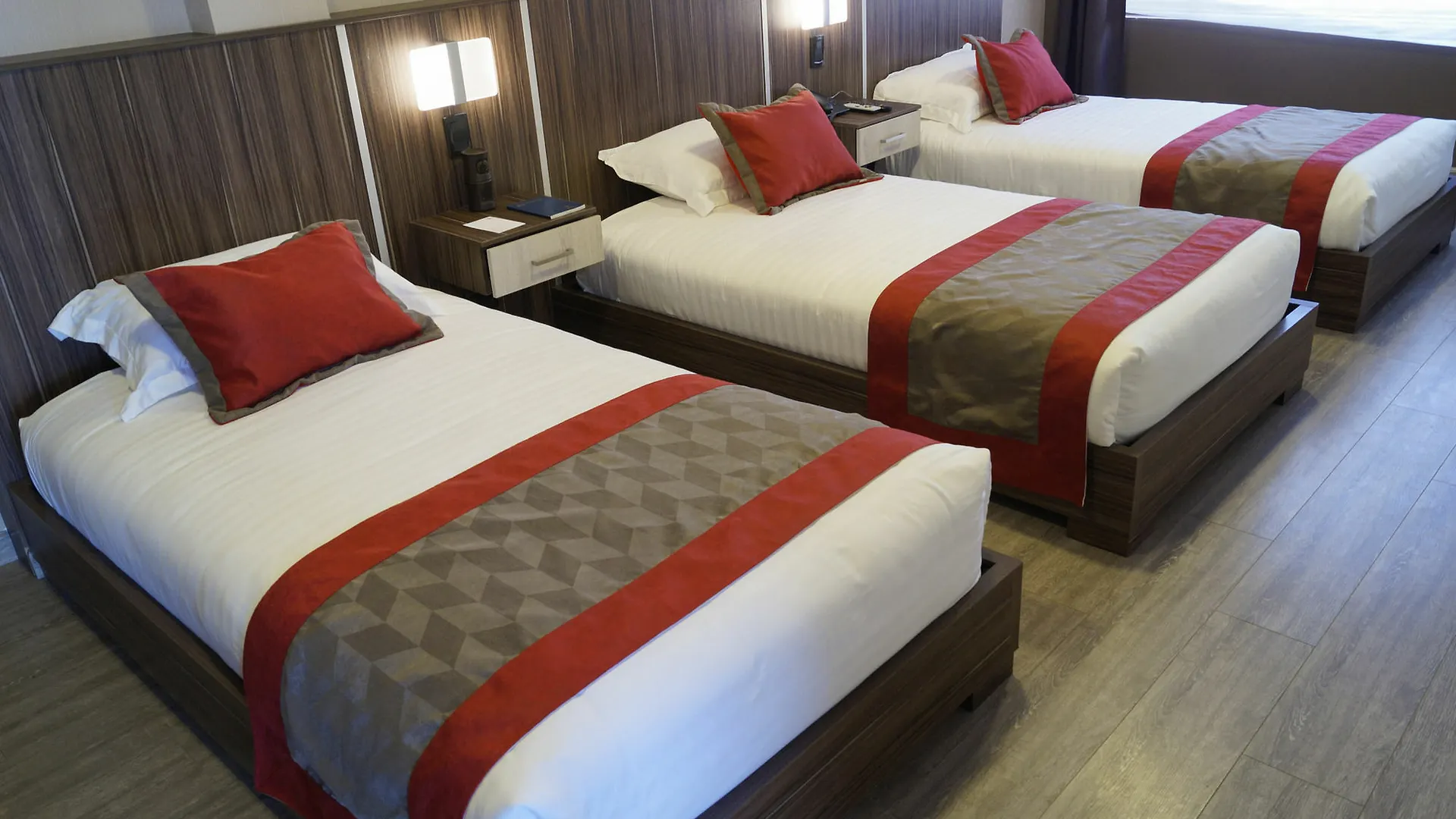 ***  Hotel Santiago De Compostella Suites クエンカ エクアドル